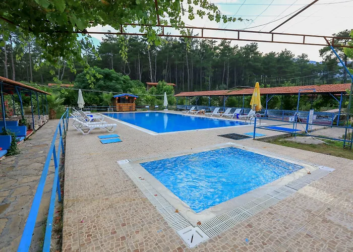 Ξενοδοχείο Canbaba 3*